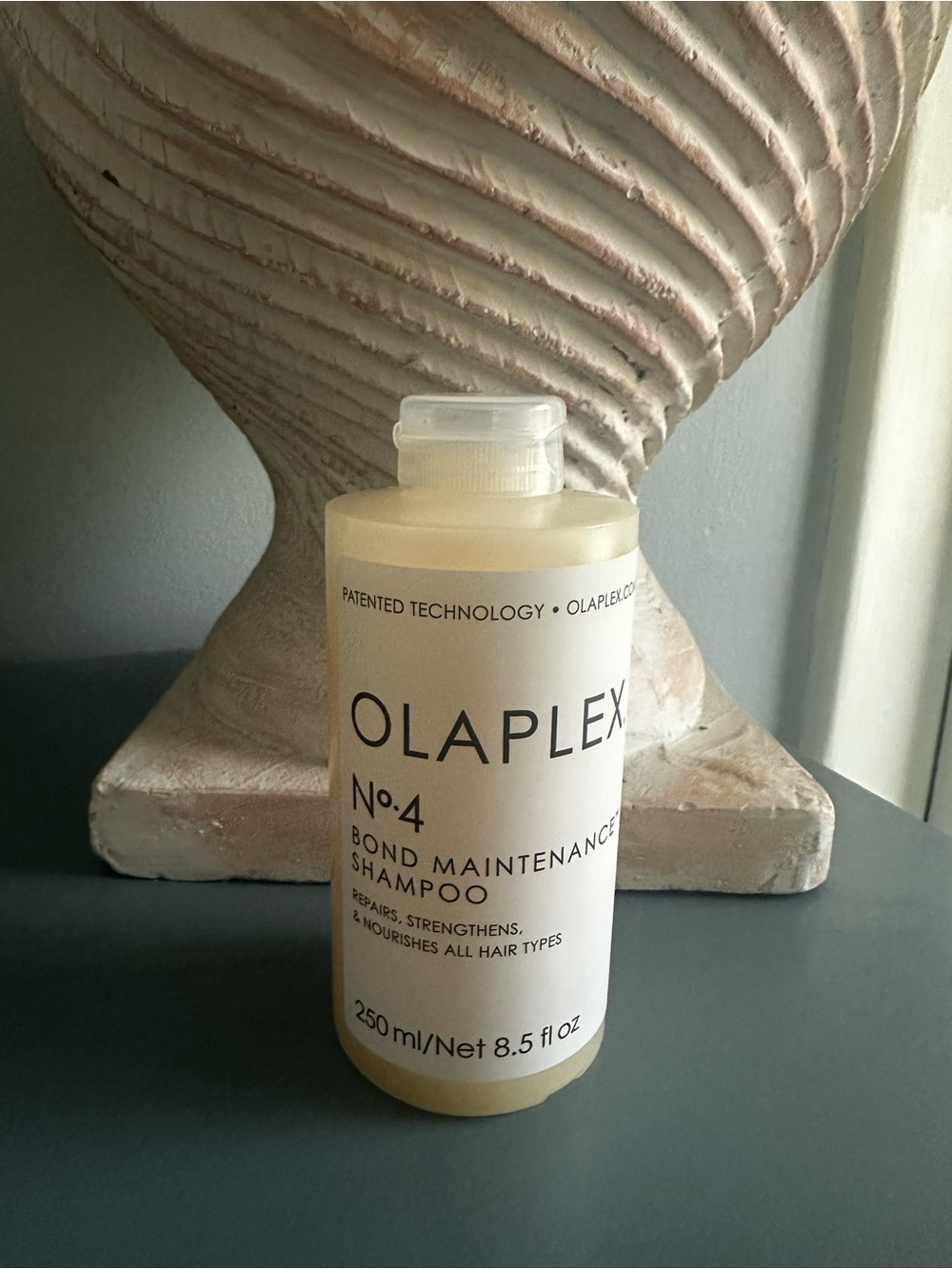 OLAPLEX No.4 Bond Maintenance Shampoo 8.5 oz NEW SEALED Authentic